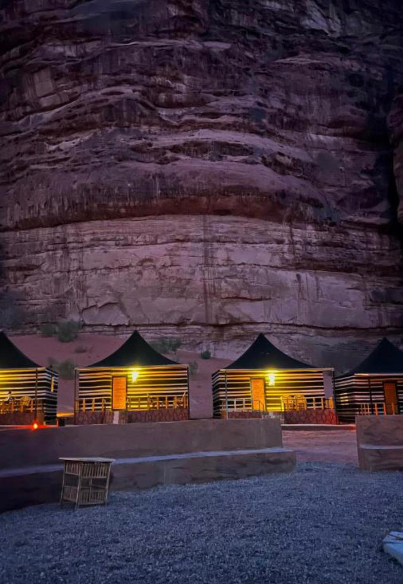 Rum Mountain Luxury Camp Aparthotel Wadi Rum Exterior photo